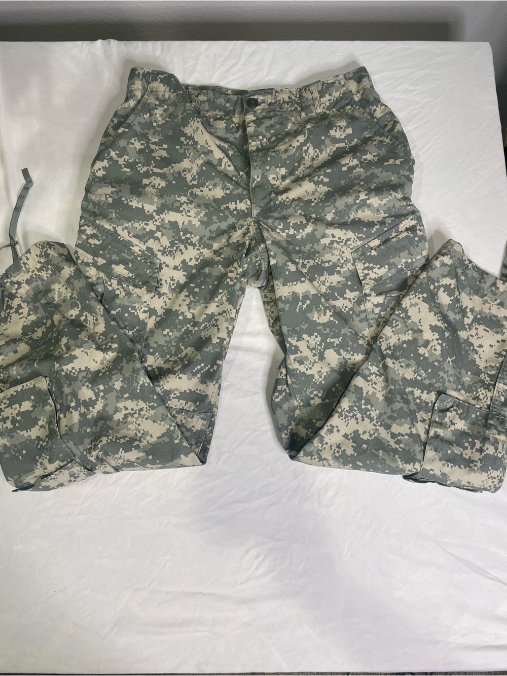 Propper Army Combat Uniform ACU Digital Camo Cargo Pants – Medium Regular SKU036